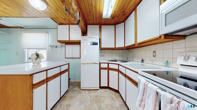 51 Cooper Avenue, Milford, CT 06460