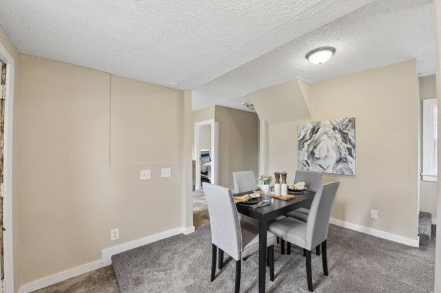 2155 Reaney Avenue E, Saint Paul, MN 55119