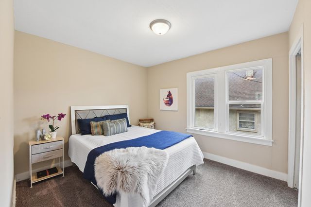 2155 Reaney Avenue E, Saint Paul, MN 55119