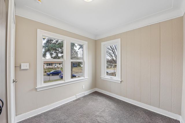 2155 Reaney Avenue E, Saint Paul, MN 55119