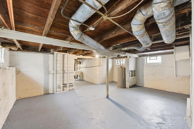 2155 Reaney Avenue E, Saint Paul, MN 55119