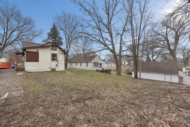 2155 Reaney Avenue E, Saint Paul, MN 55119