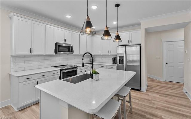 1206 Harbor Crossing Way, Greensboro, NC 27455