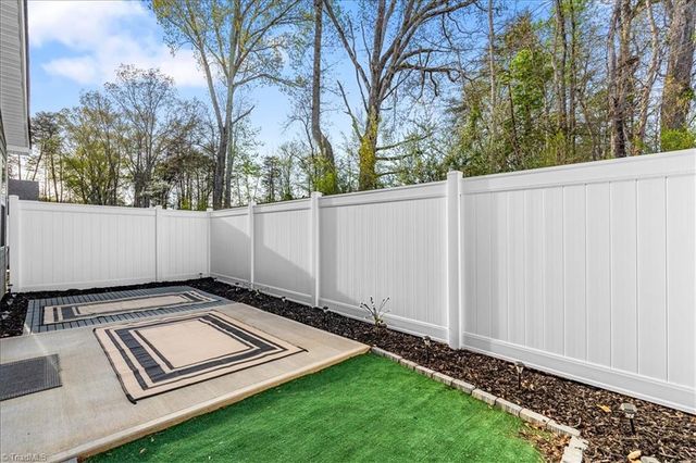 1206 Harbor Crossing Way, Greensboro, NC 27455