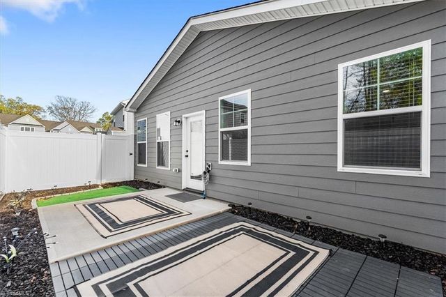 1206 Harbor Crossing Way, Greensboro, NC 27455