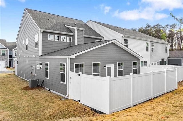 1206 Harbor Crossing Way, Greensboro, NC 27455