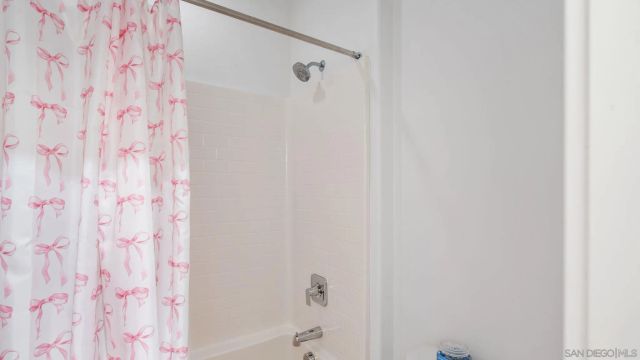 15681 Rennyson, San Diego, CA 92127