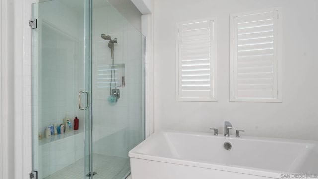 15681 Rennyson, San Diego, CA 92127