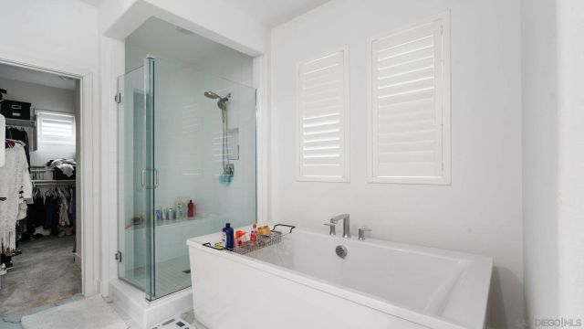 15681 Rennyson, San Diego, CA 92127