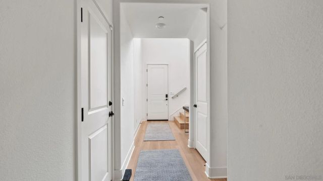 15681 Rennyson, San Diego, CA 92127