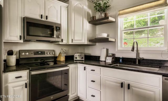 1263 Ski View Drive, Gatlinburg, TN 37738