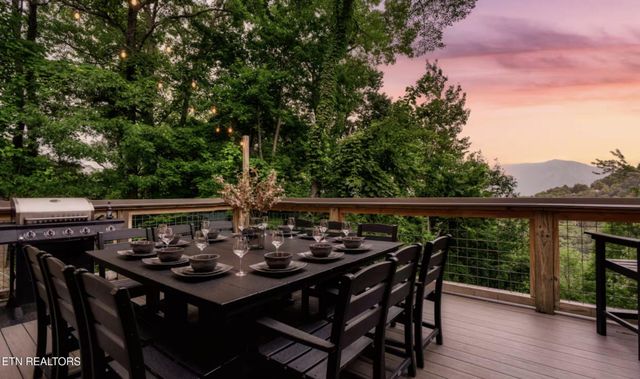 1263 Ski View Drive, Gatlinburg, TN 37738