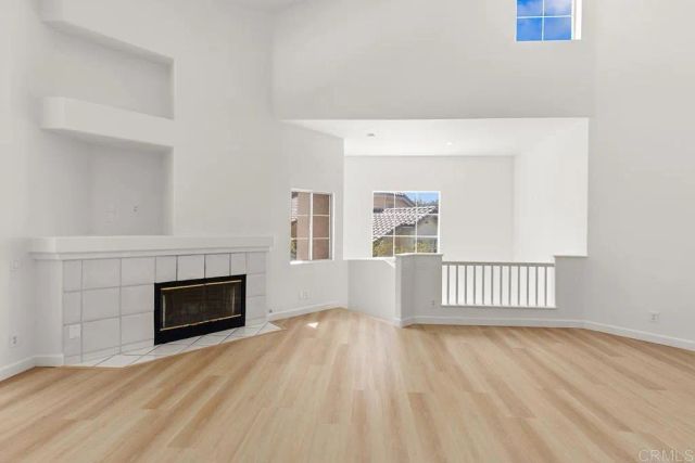 12011 Tivoli Park Row 2, San Diego, CA 92128