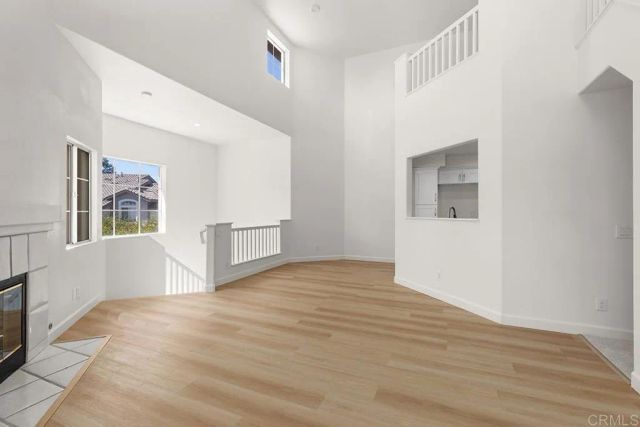 12011 Tivoli Park Row 2, San Diego, CA 92128