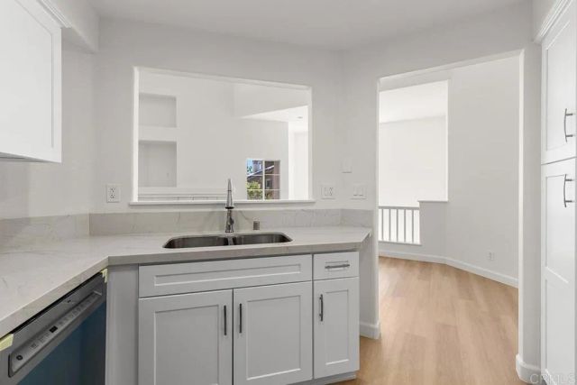12011 Tivoli Park Row 2, San Diego, CA 92128