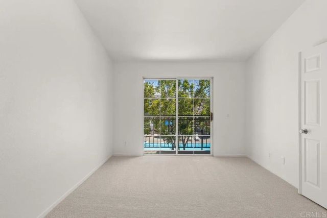 12011 Tivoli Park Row 2, San Diego, CA 92128
