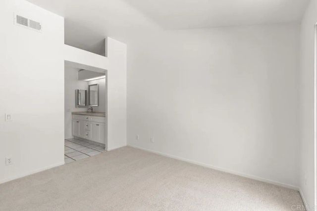 12011 Tivoli Park Row 2, San Diego, CA 92128