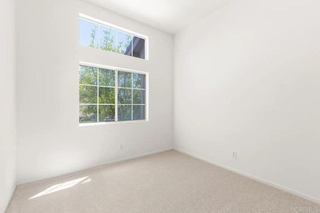 12011 Tivoli Park Row 2, San Diego, CA 92128