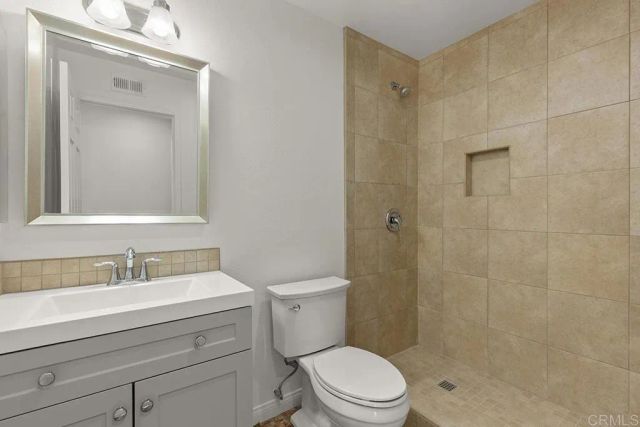12011 Tivoli Park Row 2, San Diego, CA 92128