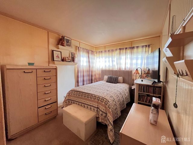 11 Purdue Road, Old Bridge, NJ 08859