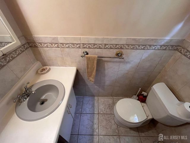 11 Purdue Road, Old Bridge, NJ 08859