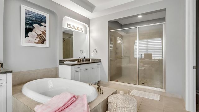 9040 W Watercrest Cir Circle W, Parkland, FL 33076