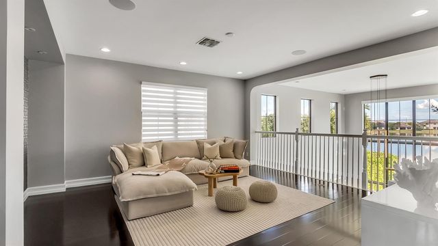 9040 W Watercrest Cir Circle W, Parkland, FL 33076