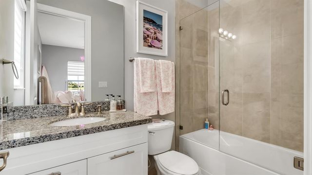 9040 W Watercrest Cir Circle W, Parkland, FL 33076