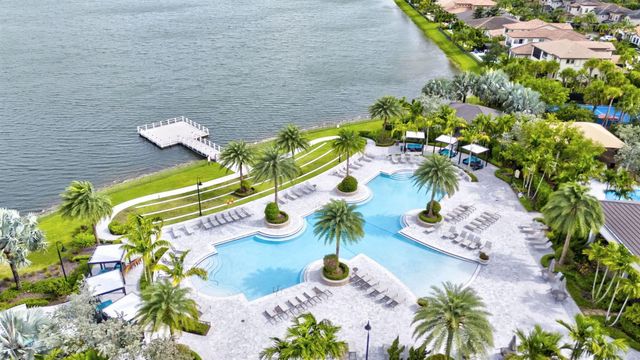 9040 W Watercrest Cir Circle W, Parkland, FL 33076