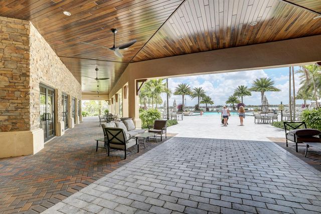 9040 W Watercrest Cir Circle W, Parkland, FL 33076