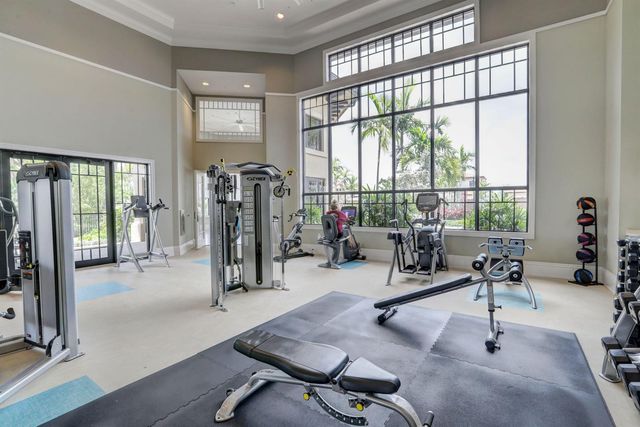 9040 W Watercrest Cir Circle W, Parkland, FL 33076