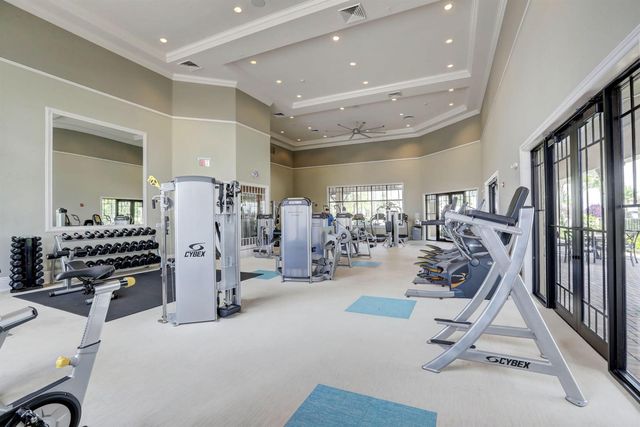 9040 W Watercrest Cir Circle W, Parkland, FL 33076