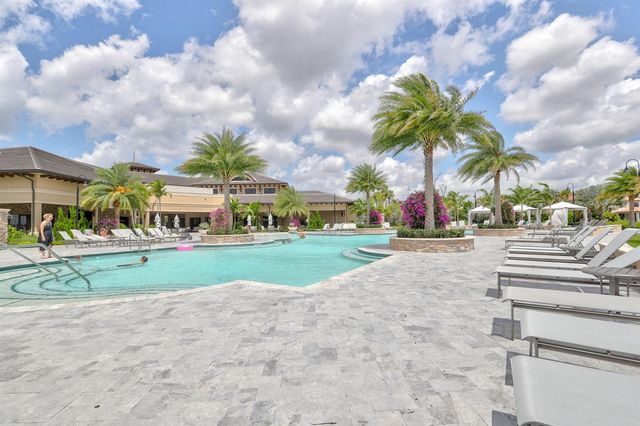 9040 W Watercrest Cir Circle W, Parkland, FL 33076