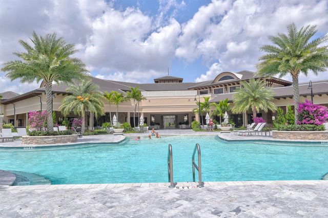 9040 W Watercrest Cir Circle W, Parkland, FL 33076