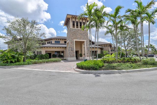 9040 W Watercrest Cir Circle W, Parkland, FL 33076