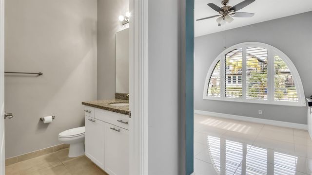 9040 W Watercrest Cir Circle W, Parkland, FL 33076