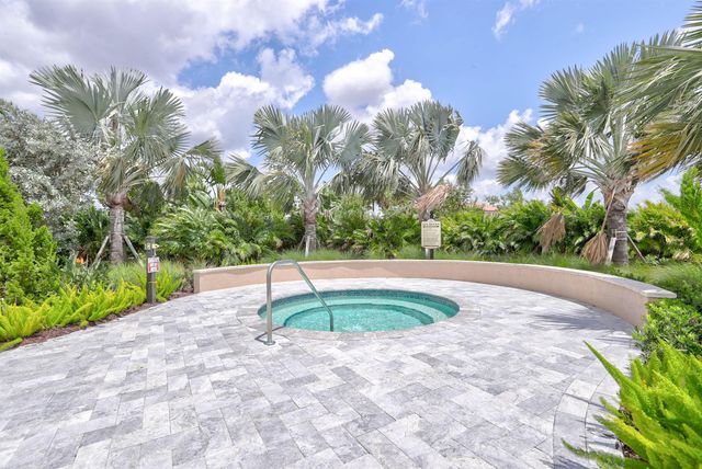 9040 W Watercrest Cir Circle W, Parkland, FL 33076