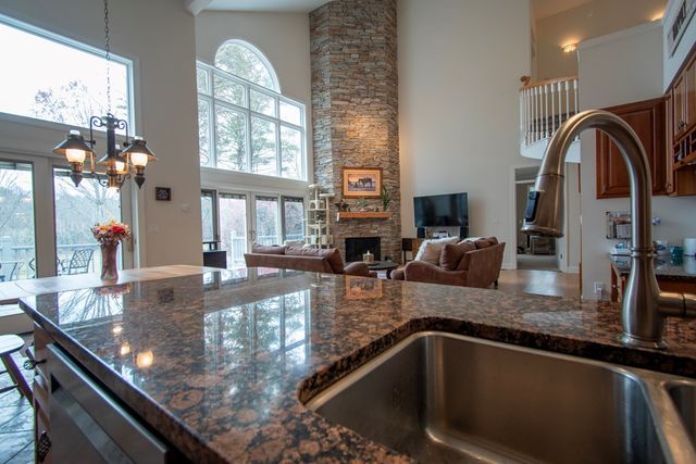 5981 Candy Mountain Road, Murphy, NC 28906