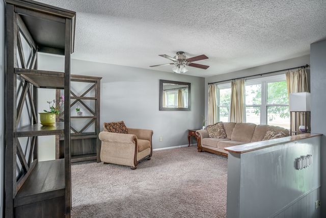 300 W Spring Street, Eldridge, IA 52748