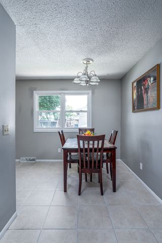 300 W Spring Street, Eldridge, IA 52748