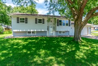 300 W Spring Street, Eldridge, IA 52748