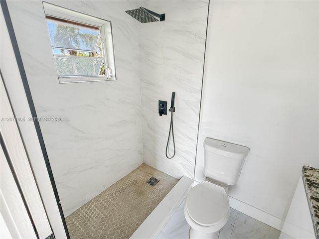 8035 Lake Drive 205, Doral, FL 33166