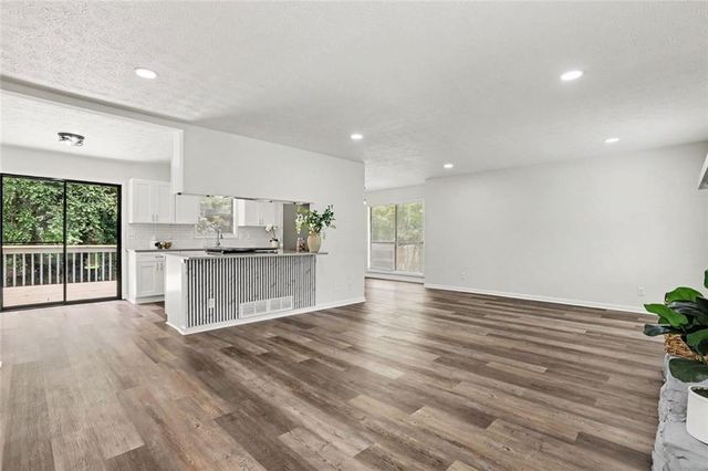 3415 Sheree Trail SW, Stone Mountain, GA 30087