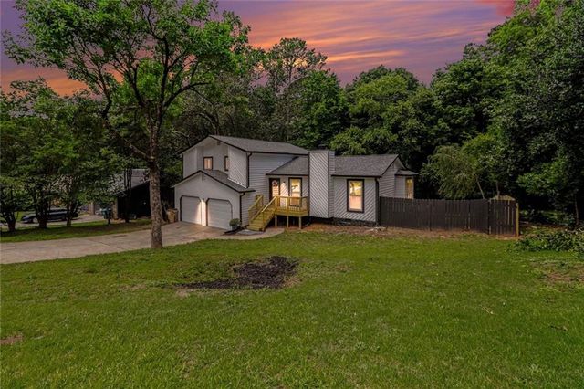 3415 Sheree Trail SW, Stone Mountain, GA 30087