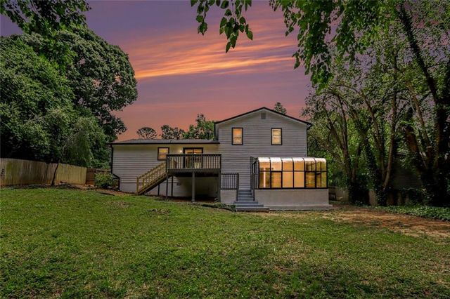 3415 Sheree Trail SW, Stone Mountain, GA 30087