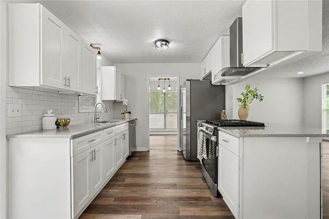3415 Sheree Trail SW, Stone Mountain, GA 30087
