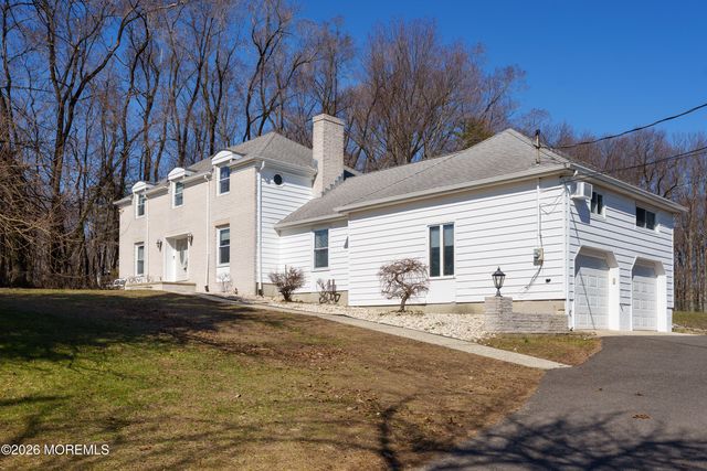 304 Schoolhouse Road, Monroe, NJ 08831