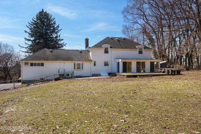 304 Schoolhouse Road, Monroe, NJ 08831