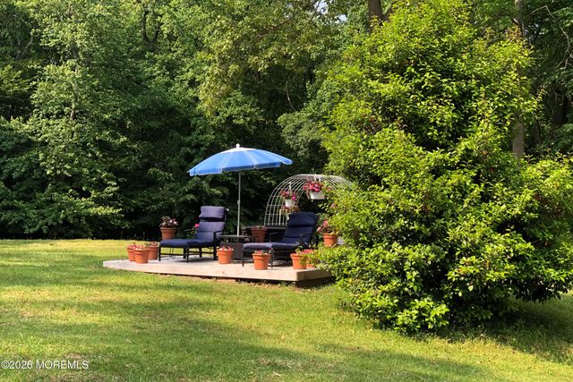 304 Schoolhouse Road, Monroe, NJ 08831