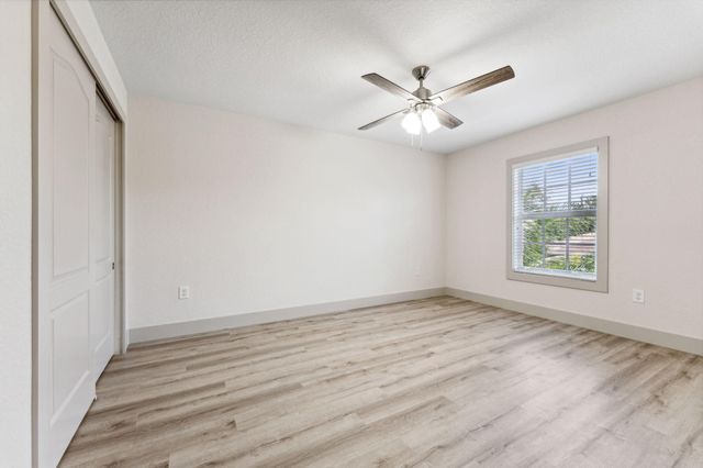 522 Lucky Lane, Delray Beach, FL 33444